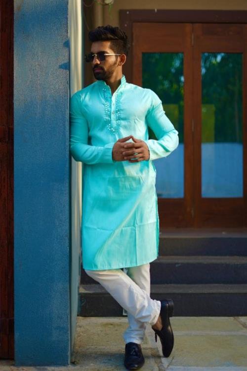 CRYSTAL MIRROR KURTA WITH WHITE PAYJAMA