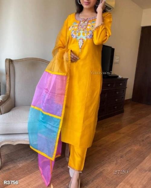 Elegant Set for Women