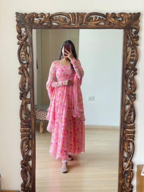 Flower Maxy gown with Dupatta.