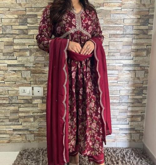 ALIYA CUT PREMIUM SUIT.