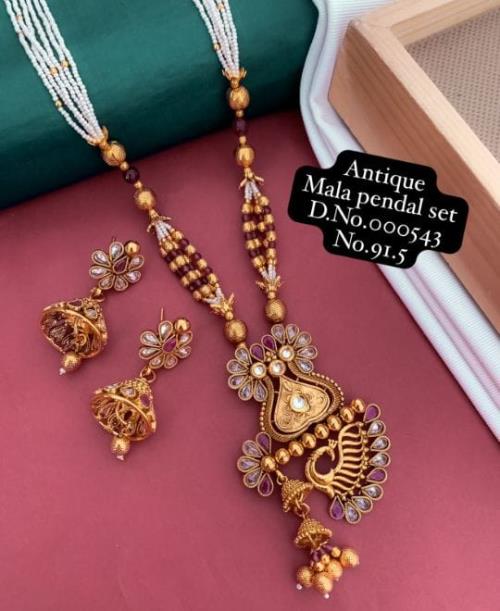 BRASS HIGH GOLD MALA PENDAL SET.