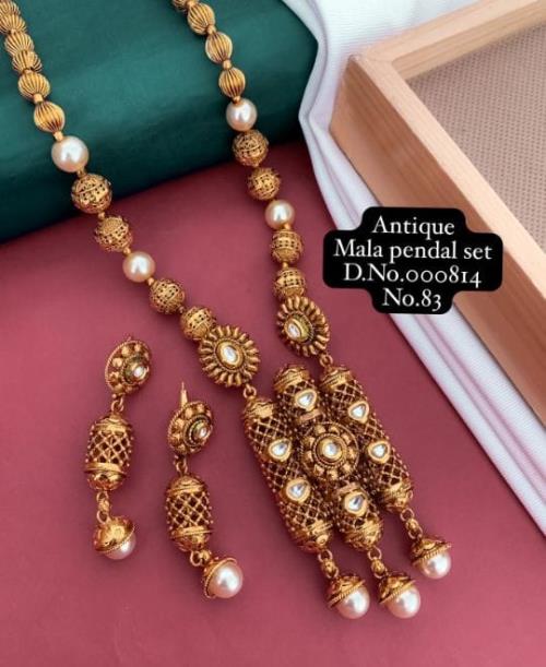 BRASS HIGH GOLD MALA PENDAL SET