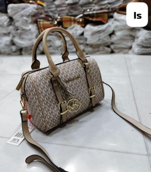 MK BRANDING PURSE  .