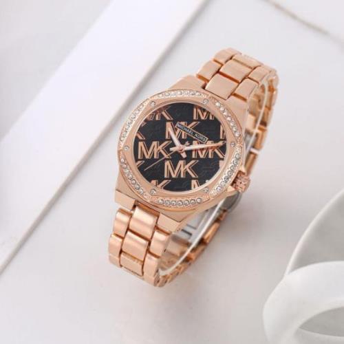 Michael Kors Womens Collection .