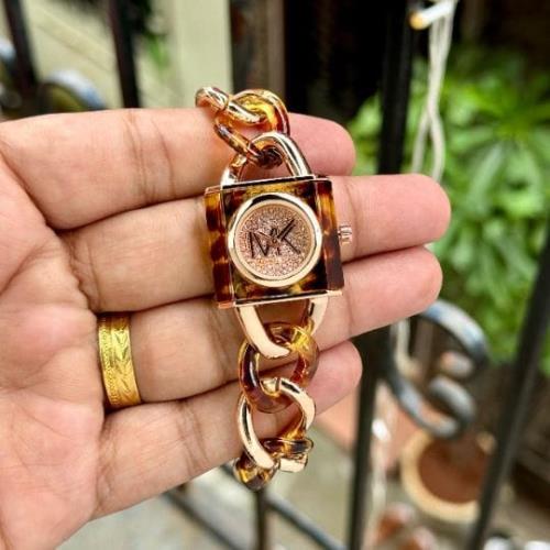 Michael Kors Womens 7A Premium Collection Watch.