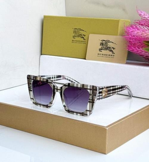 Burberry Ladies Collection High-Quality Unisex UV-Protective Sunglasses.