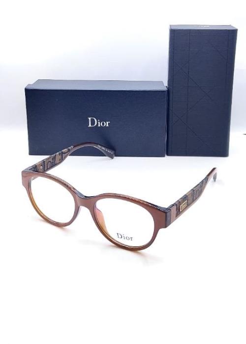 DIOR PREMIUM FRAME SUNGLASSES.