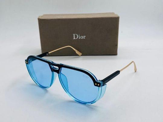 DIOR.