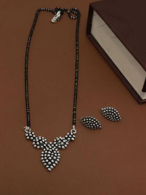 Silver Mangalsutra.