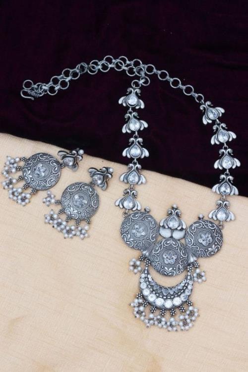  Premium Silver Pendai Butti Set.