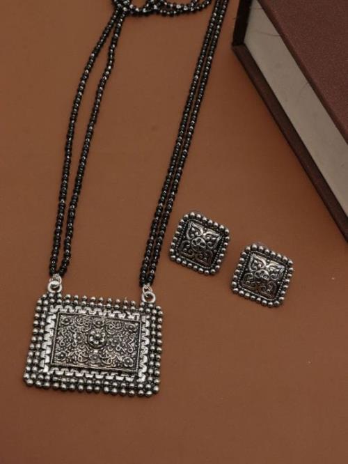Silver Mangalsutra.