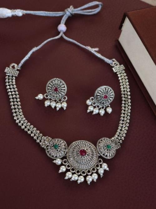  Silver Pendai Butti Set.