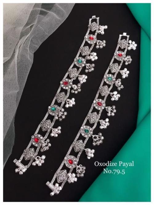 SILVER PAYAL.