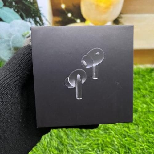 AIRPOD PRO 2 BLACK WITH MATE FINISHING  .