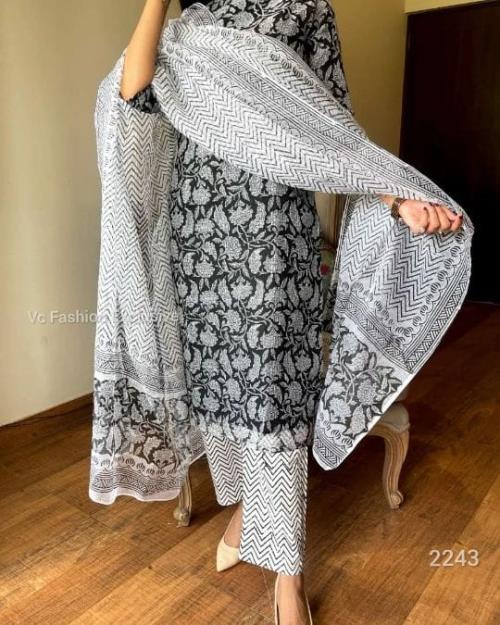 This Special We are Launching New Kota doriya print 3pcs Suit.