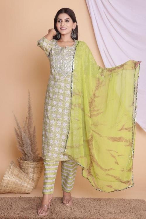 Dupatta shiffon 2.3 meter batic print Size 38.40.42.44.46.