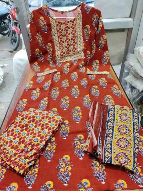 Printed Kurti with Printed pant and printed dupptta.