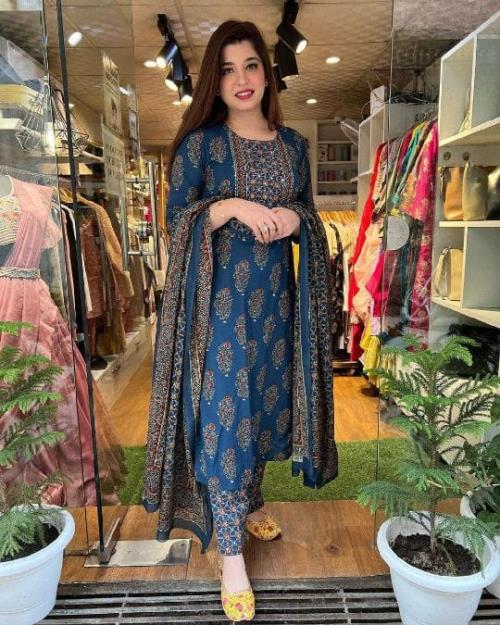 Printed Kurti with Printed pant and printed dupptta.