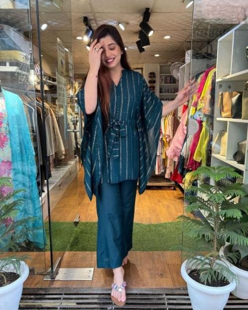 Reyon fabric fine quality kaftan set with bell bottom .