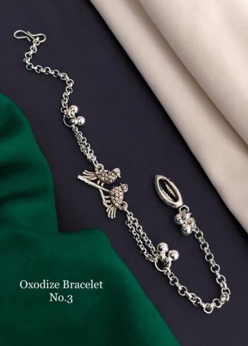 SILVER BRECELET