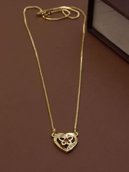Ladies Chain With Pendant.