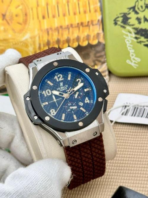 Hublot Mens Exclusive Wrist Wear