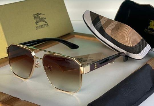 Inspired BURBERRY SUBNGLASSES UNISEX MODEL.