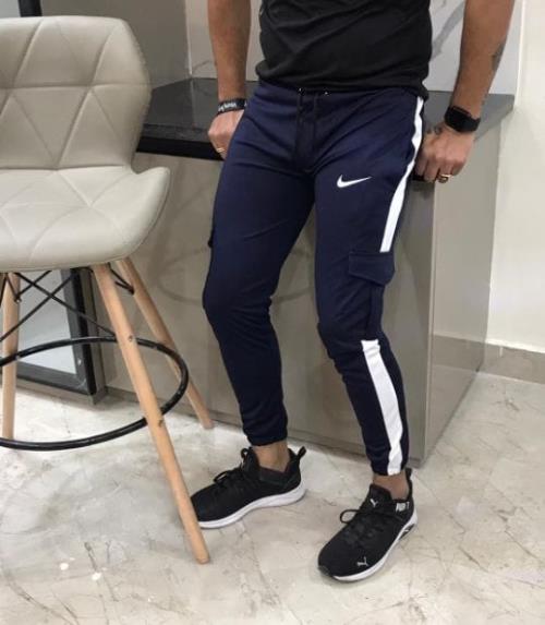NIKE Trackpants  .
