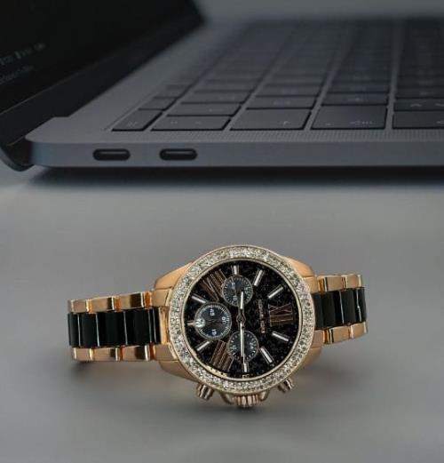  Michael Kors Ladies Watch Black With Rose gold .