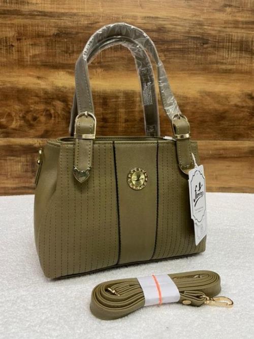 Hand bags.