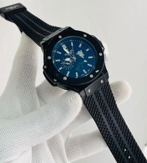HUBLOT MENS WATCH.