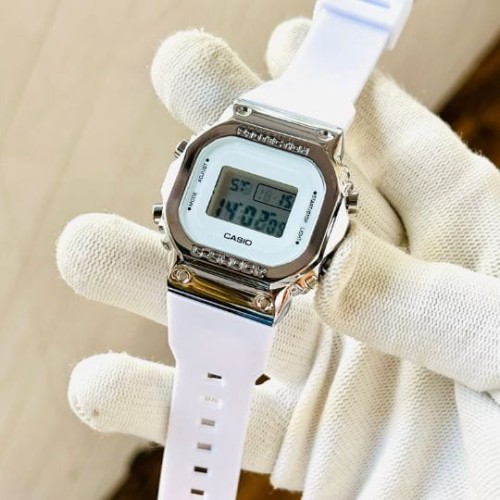 Casio Watch For  Women .