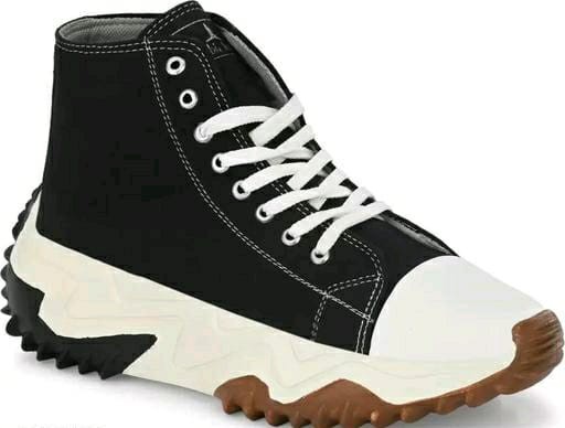 CONVERS SNEAKERS .