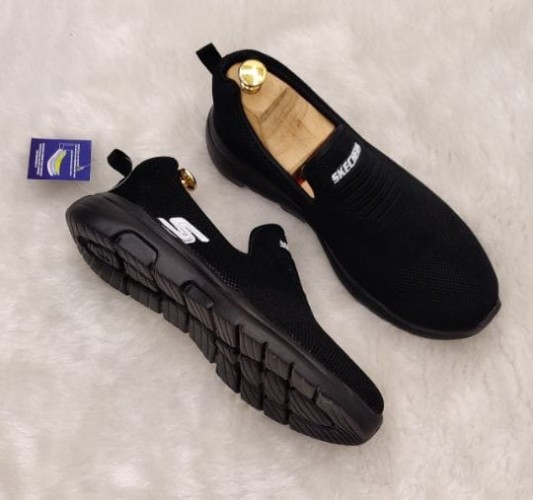  Skechers Lite Weight .