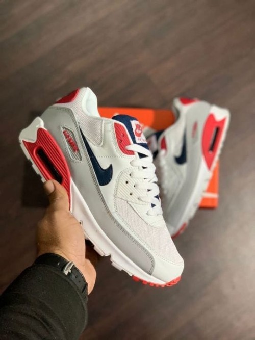 NIKE AIRMAX 90.