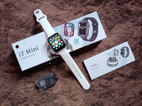 i7 MINI SMART WATCH SERIES 7 41MM .