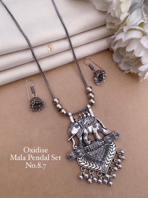 Traditional Oxidized Mala Pendant Set for Women | Antique Silver Finish | Ethnic Necklace with Match