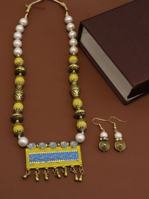Designer Set.