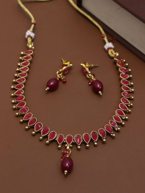 Designer Neckless.