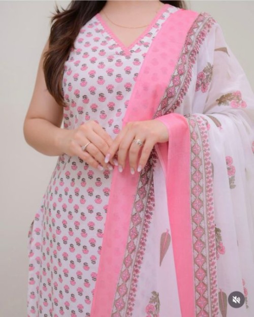 Women’s Designer Mul Cotton Suit Set (3-Piece) | Floral Printed Kurti with Both-Side Pockets, Matchi