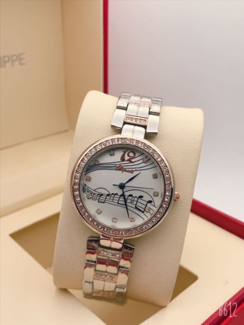 Premium High Quality Chain Ladies Watch.