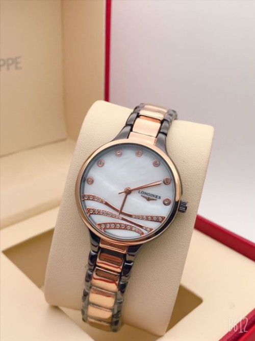 Premium High Quality Chain Ladies Watch.