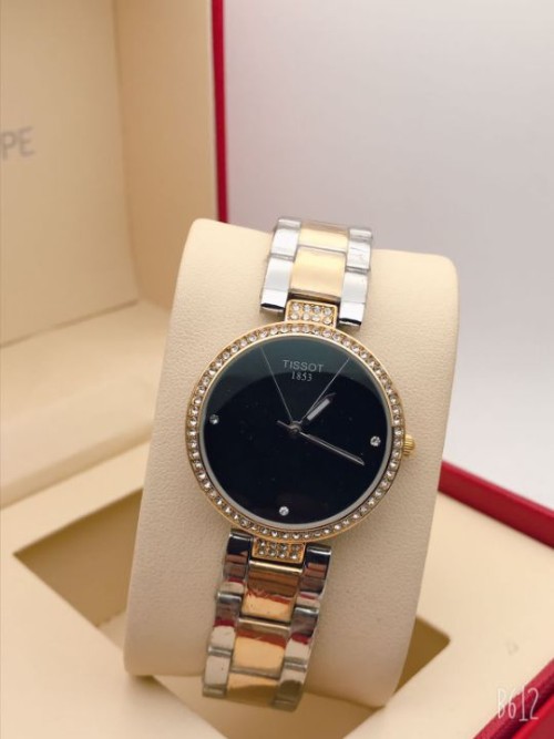 Premium High Quality Chain Ladies Watch.
